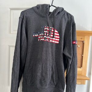 Men’s size small The North Face hoodie